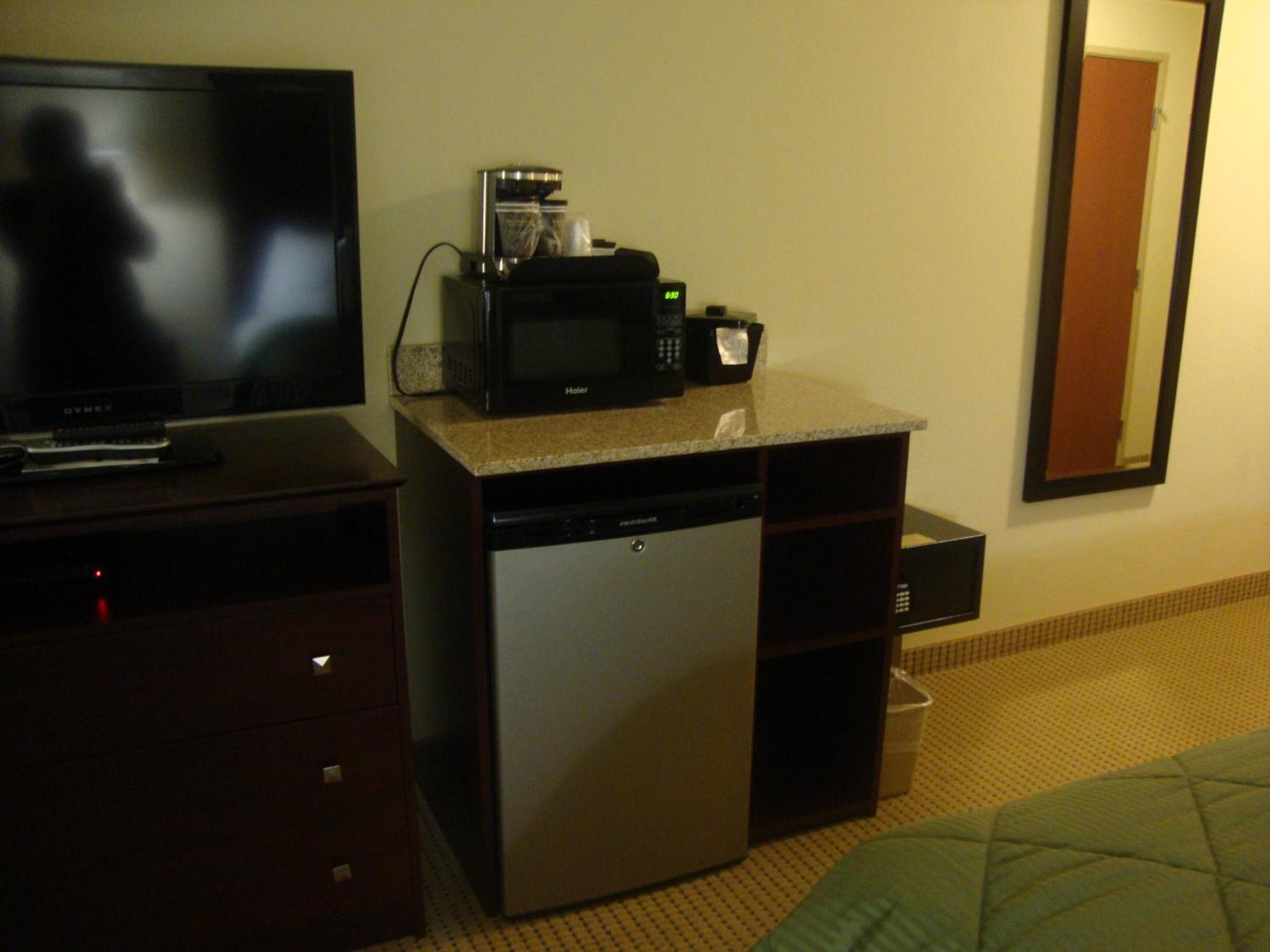 Cobblestone Inn & Suites - Carrington Room photo